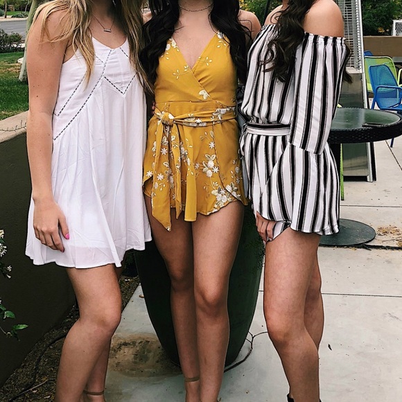 Saskia Playsuit Mustard - Picture 2 of 2